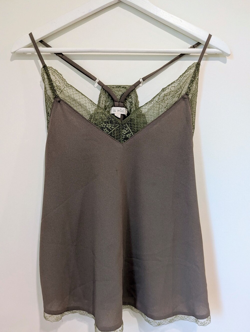 LA MIEL Olive Lace Racerback Camisole (size small)